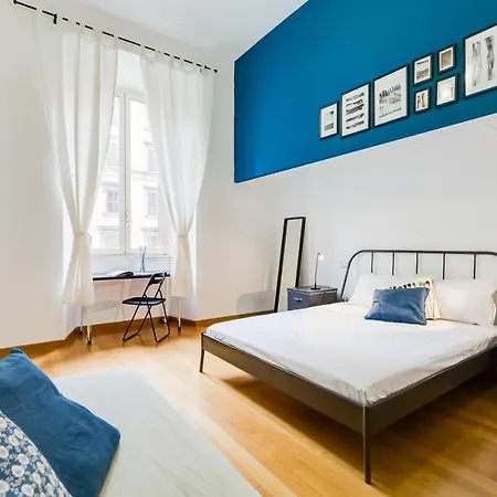 Extra Large Colorful Flat In Central Location *